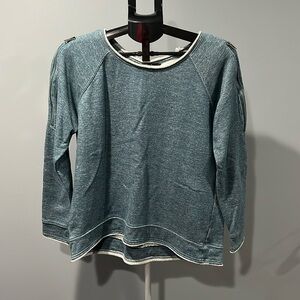 ROCK & REPUBLIC Cropped Sweatshirt